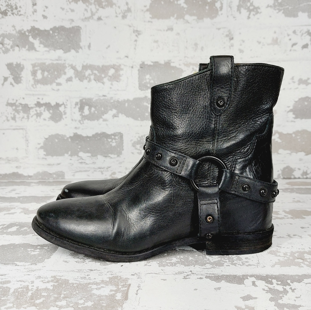 Enzo Angiolini Rokira Black Leather Strap Buckle Moto Ankle Boots T157